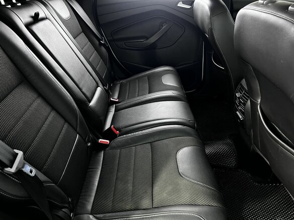 2015 Ford Kuga II, белый - вид 10