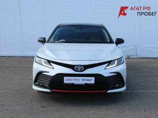 2021 Toyota Camry VIII (XV70) Рестайлинг, белый, 2440000 рублей, вид 2