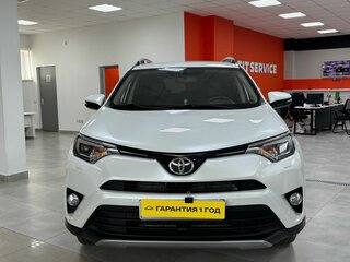 2018 Toyota RAV4 IV (XA40) Рестайлинг, белый, 2590000 рублей, вид 3