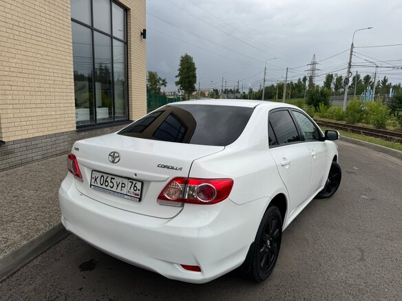 2013 Toyota Corolla X (E140, E150) Рестайлинг, белый, 790000 рублей - вид 8