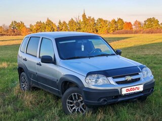 2019 Chevrolet Niva I Рестайлинг, серебристый, 670000 рублей, вид 1