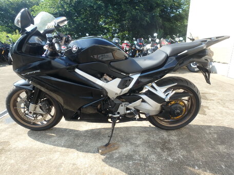 2014 Honda VFR 800, чёрный, 750000 рублей, вид 1