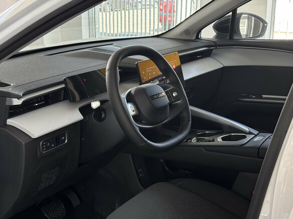 2026 Omoda C5 II, белый, 2800000 рублей - вид 8