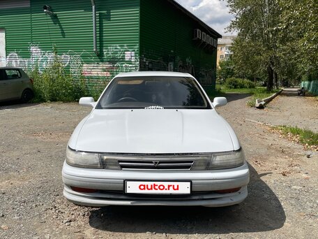 1991 Toyota Vista III (V30), серый, 250000 рублей, вид 3