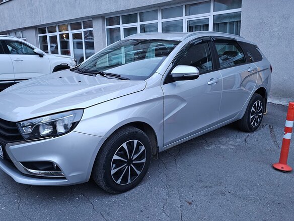 2021 Lada (ВАЗ) Vesta SW I, серый, 1000000 рублей