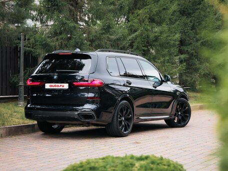 2020 BMW X7 M50d I (G07), синий, 6399999 рублей, вид 2