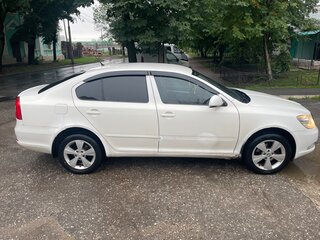 2011 Skoda Octavia II (A5) Рестайлинг, белый, 495000 рублей, вид 2