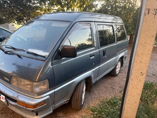 1991 Toyota Town Ace II Рестайлинг 2, серый, 350000 рублей, вид 1