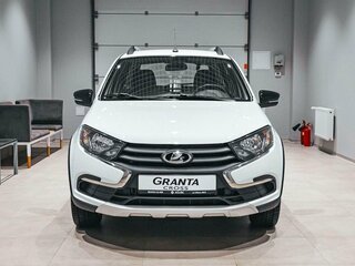 2026 Lada (ВАЗ) Granta Cross I Рестайлинг, белый, 1226000 рублей, вид 2