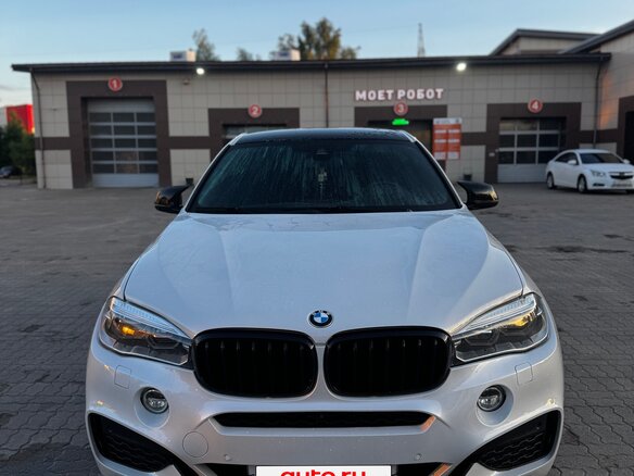 2019 BMW X6 40d II (F16), белый, 4500000 рублей - вид 2