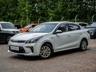 2017 Kia Rio IV, белый, 610000 рублей, вид 1