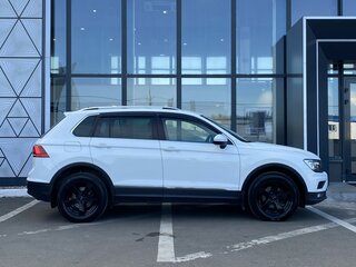 2018 Volkswagen Tiguan II, белый, 2109000 рублей, вид 4