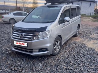 2014 Honda Stepwgn IV Рестайлинг, белый, 1490000 рублей, вид 2