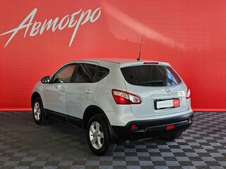 2011 Nissan Qashqai I Рестайлинг, серебристый, 945000 рублей, вид 3