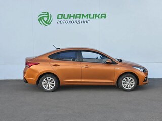2017 Hyundai Solaris II, оранжевый, 1125000 рублей, вид 4