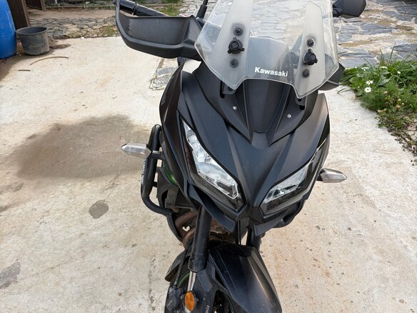 2019 Kawasaki Versys 650, чёрный, 600000 рублей - вид 2
