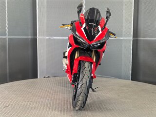 2023 Honda CBR 400R, красный, 677000 рублей, вид 3