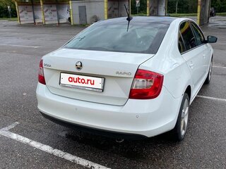 2017 Skoda Rapid I Рестайлинг, белый, 995000 рублей, вид 3