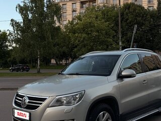 2010 Volkswagen Tiguan I, серебристый, 900000 рублей, вид 4