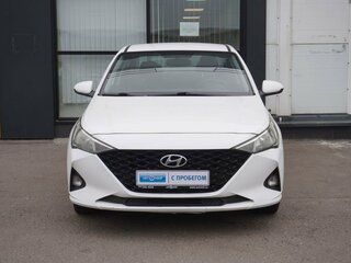 2022 Hyundai Solaris II Рестайлинг, белый, 1500000 рублей, вид 2