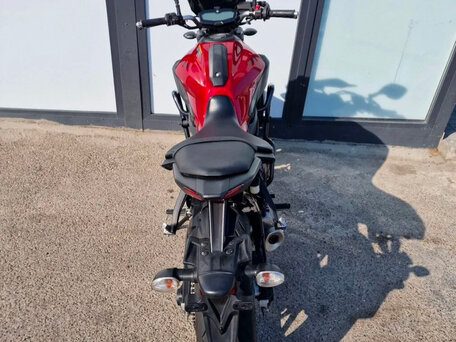 2016 Yamaha MT-07 (FZ-07), красный, 780000 рублей, вид 5