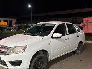 2015 Lada (ВАЗ) Granta I, белый, 205000 рублей, вид 1