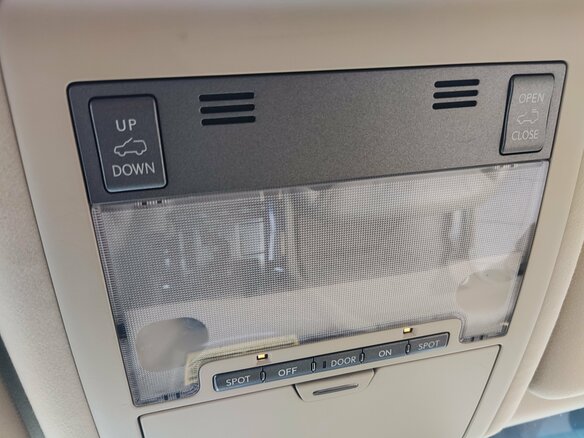 2009 Lexus LX 570 III, белый, 3200000 рублей - вид 36