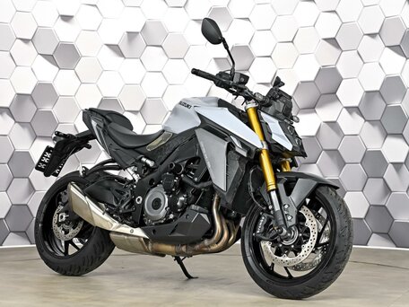 2022 Suzuki GSX-S 1000, серый, 1099000 рублей, вид 1