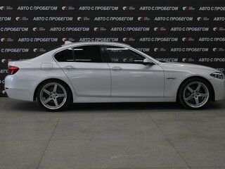 2013 BMW 5 серии 528i xDrive VI (F10/F11/F07) Рестайлинг, белый, 1693000 рублей, вид 4