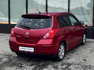 2012 Nissan Tiida I Рестайлинг, красный, 815000 рублей, вид 5