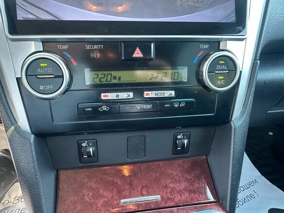 2013 Toyota Camry VII (XV50), белый - вид 19