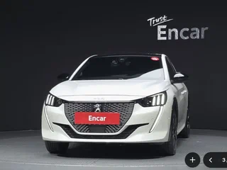 2021 Peugeot 208 II, белый, 850000 рублей, вид 3
