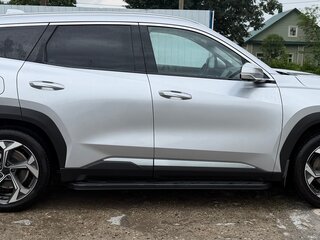 2025 Geely Atlas II, серебристый, 3800000 рублей, вид 3