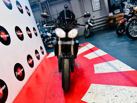 2011 Triumph Speed Triple, чёрный, 550000 рублей - вид 6