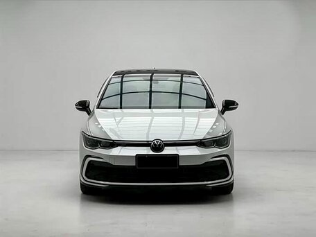 2023 Volkswagen Golf VIII, белый, 2000000 рублей, вид 1