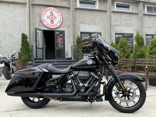 2022 Harley-Davidson Street Glide, чёрный, 2600000 рублей, вид 1
