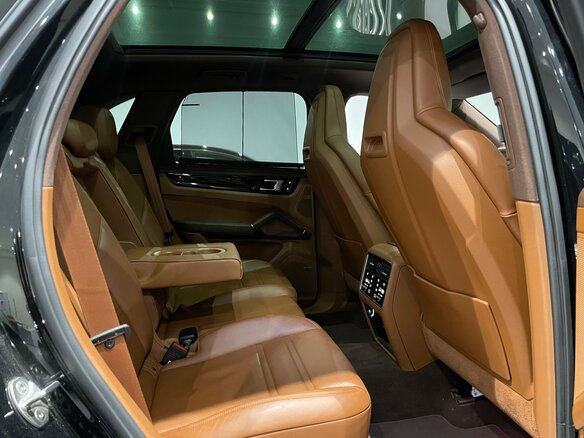 2019 Porsche Cayenne III, чёрный, 5578000 рублей - вид 9