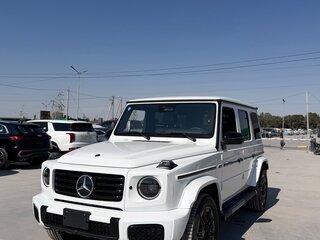 2026 Mercedes-Benz G-Класс 450 d III (W465) Рестайлинг, белый, 18000000 рублей, вид 3