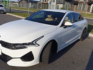 2020 Kia K5 III, белый, 2150000 рублей, вид 1