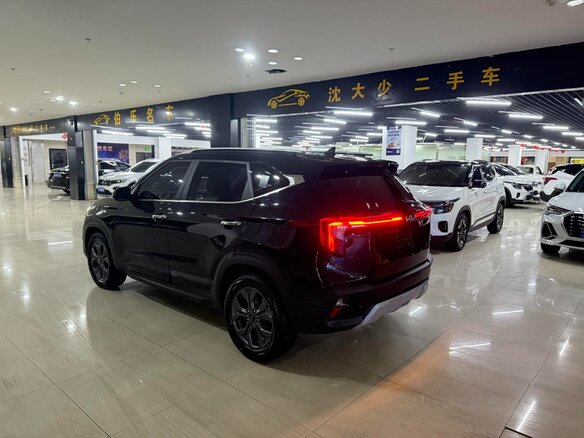 2023 Kia Seltos I Рестайлинг, чёрный - вид 10