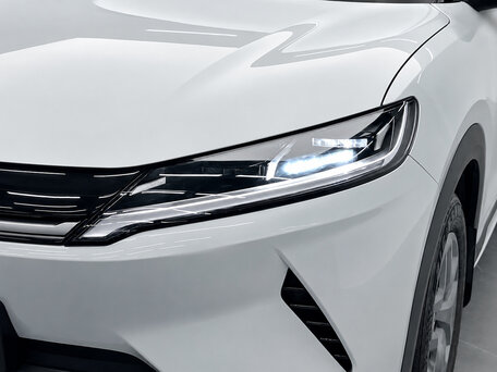 2025 BYD Yuan Up 45.12 kWh, белый, 1695000 рублей, вид 2
