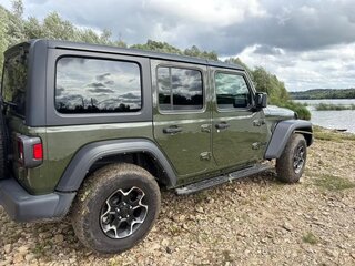 2021 Jeep Wrangler IV (JL), зелёный, 4250000 рублей, вид 2