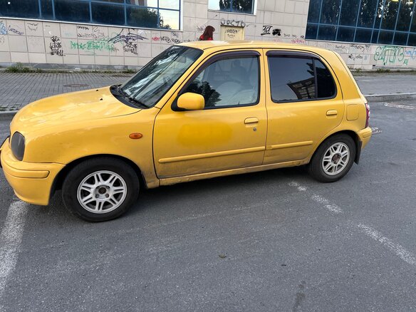 2001 Nissan March II (K11), жёлтый, 195000 рублей - вид 4