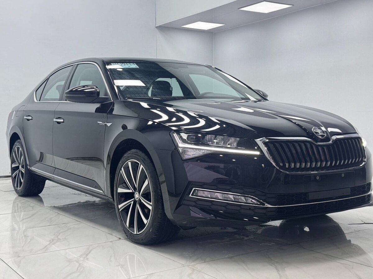 Открыть фотографии: Skoda Superb III Рестайлинг
