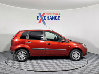 2007 Ford Fiesta Mk5, красный, 374000 рублей, вид 2