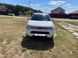 2013 Mitsubishi Outlander III, белый, 1050000 рублей, вид 2