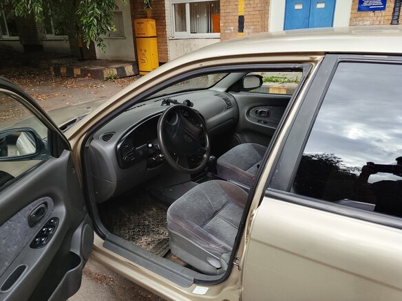 2007 Kia Spectra I Рестайлинг 2, бежевый, 200000 рублей - вид 5