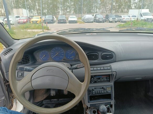 1997 Kia Avella, белый, 98000 рублей - вид 5