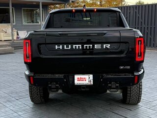 2023 GMC Hummer EV, чёрный, 18000000 рублей, вид 4