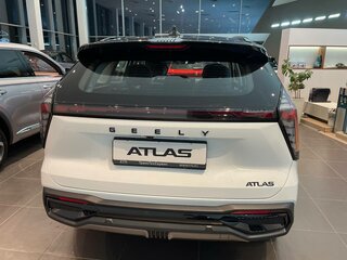 2024 Geely Atlas II, белый, 3717190 рублей, вид 4